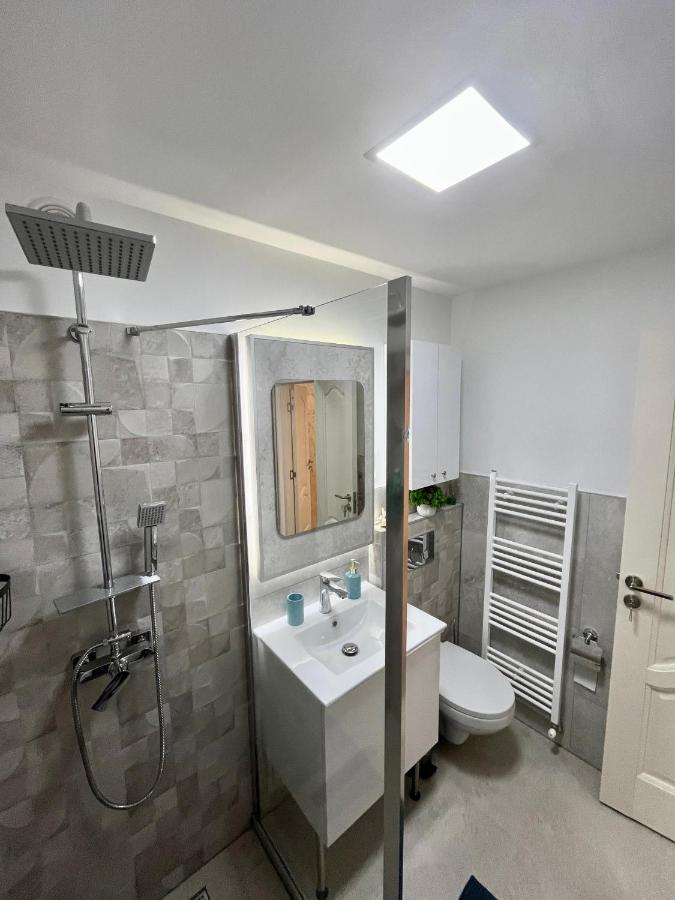 Boby S Studio With Free Parking Turda Buitenkant foto